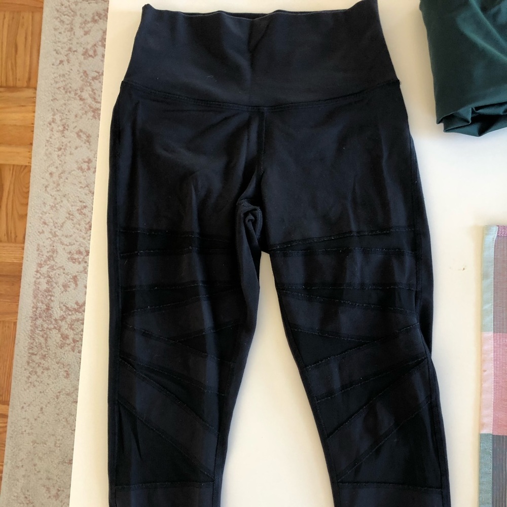 Lululemon WunderUnder High-Rise Mesh leggings Sz 4